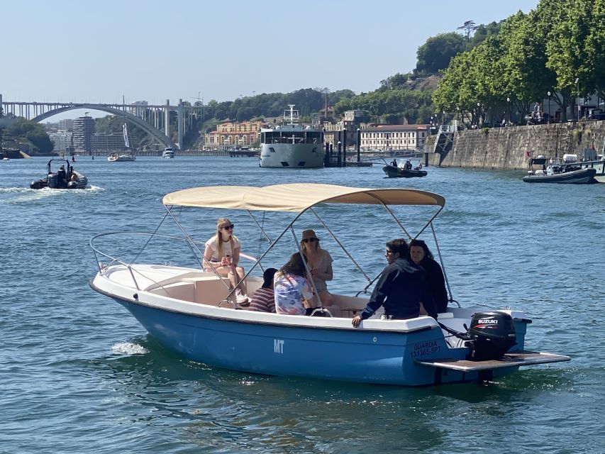 Porto: Douro River Boat Cruise with Port Wine Tasting - The small-group feel: why the cruise lands better than big boats