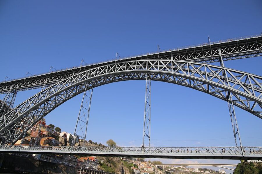 Porto: Douro River Cruise w/ Portuguese Wines & Local Host - Wine and almonds, plus the small-boat style that locals actually like