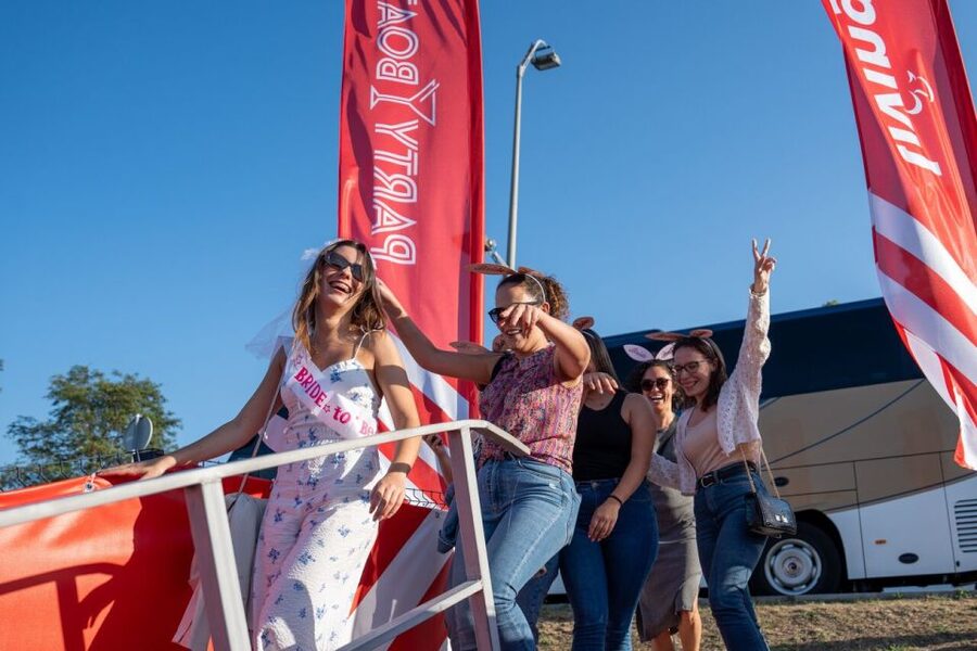 Porto: Douro River Party Boat with Sunset Option & 6 Bridges - Key things to notice before you go