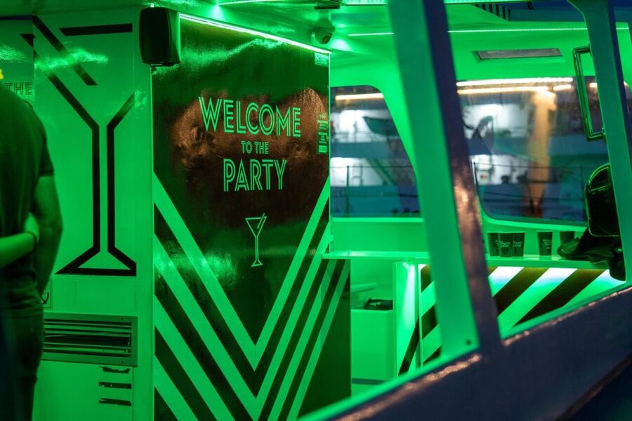 Porto: Douro River Party Boat with Sunset Option & 6 Bridges - Sunset option: timing your best photos and best vibes