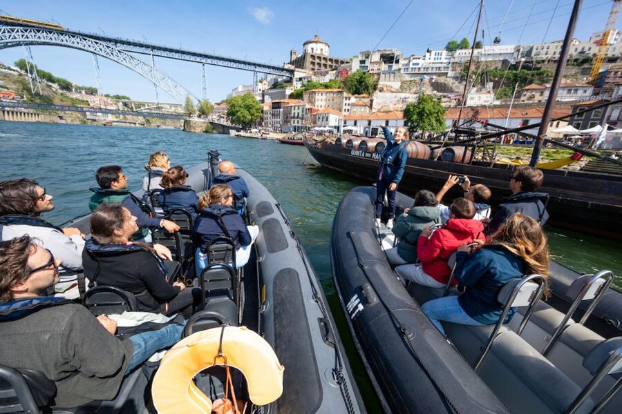 Porto: Douro River Speedboat Tour - What to Expect From the Skipper and Crew