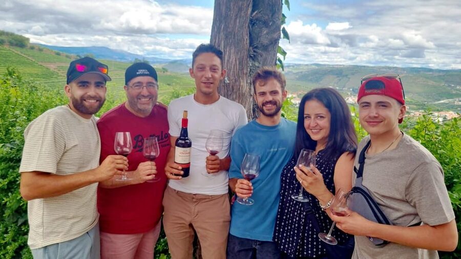 Porto: Douro Valley Vineyards Tour with Lunch & River Cruise - The drive back to Porto: long day, but usually smooth