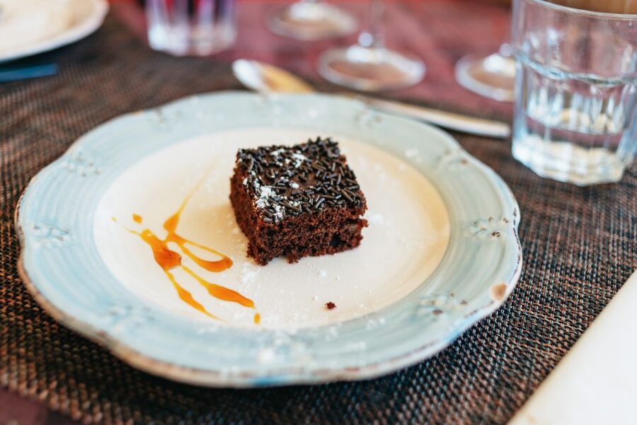 Porto: Douro Valley with Winery Lunch, Tastings & Cruise - Meeting point and pickup options in Porto
