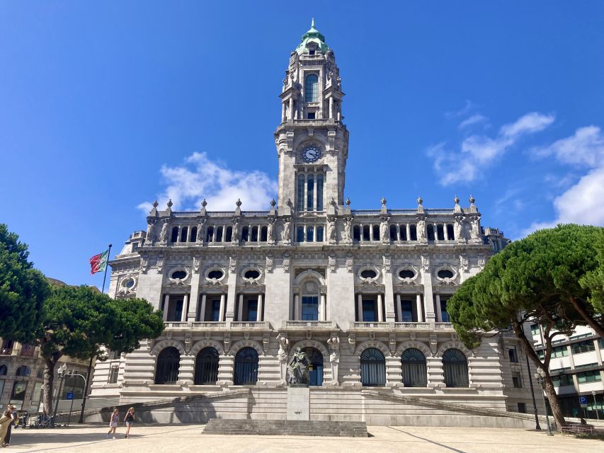 Porto food, wine and culture walking tour - max 8 pax - Bifana with beer: the Porto sandwich moment you will understand after tasting