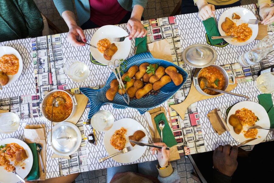 Porto: Food & Wine Tasting Walking Tour with Port Wine Cave - The Port tasting lineup: three tastings plus what to notice