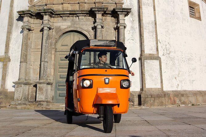 Porto: Fun Private Tuk Tuk Tour - Porto and Gaia by two-river-banks: what you gain in 1.5 hours