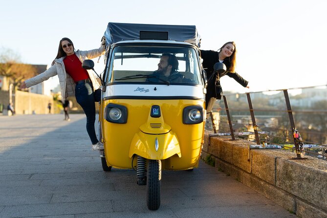 Porto: Fun Private Tuk Tuk Tour - What to expect during the drive: style, pace, and comfort