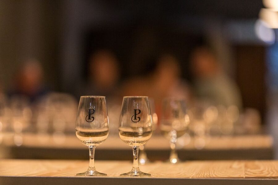 Porto: Guided Tour and Tasting of 3 Port Wines at Poças - The tasting room with 3 Port wines, how to get more from the pour