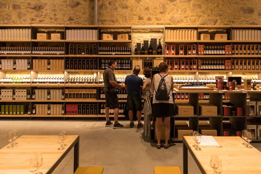 Porto: Guided Tour and Tasting of 3 Port Wines at Poças - What Port house history adds to the experience, without getting overly serious