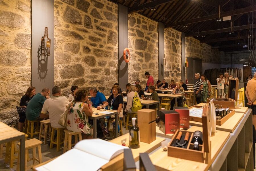 Porto: Guided Tour and Tasting of 3 Port Wines at Poças - How the 90-minute flow works, cellar first, tasting second
