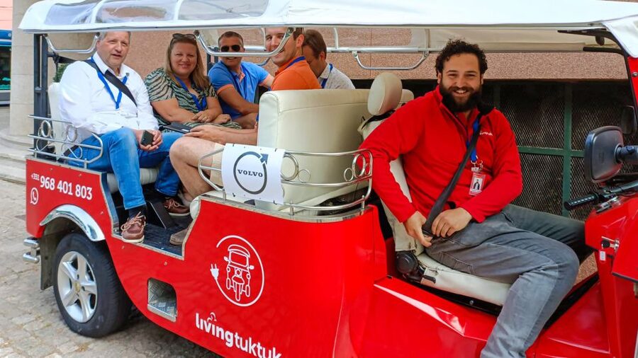 Porto: Guided Tour by Tuk-Tuk & Optional Douro River Cruise - How the whole package flows: timing, groups, and what to pack