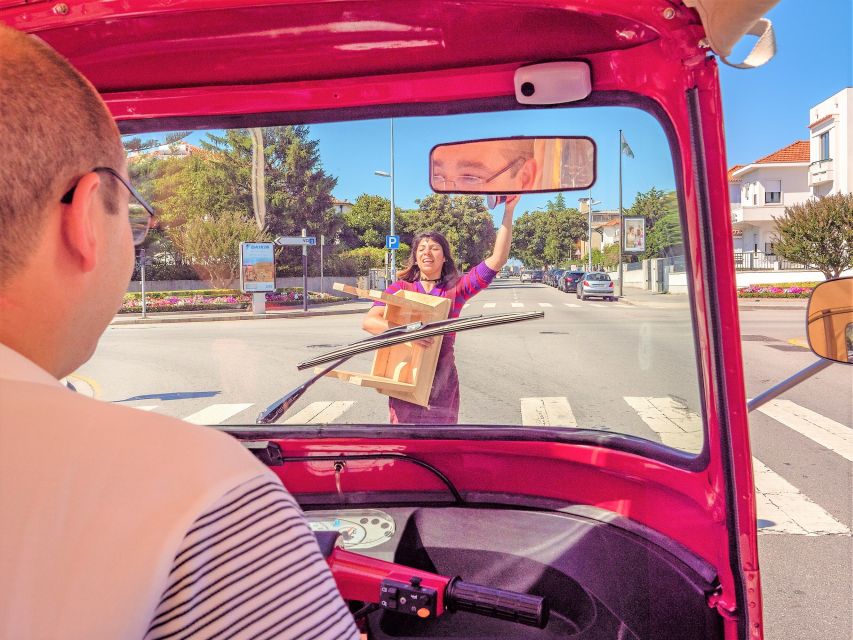 Porto: Guided Tuk Tuk Tour - São Bento Station: the one stop that gets a bit more time