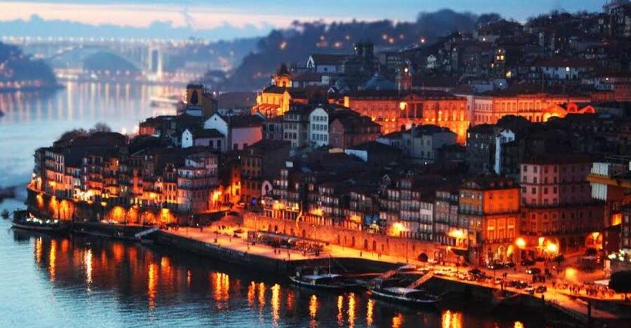 Porto: Half-Day Small Group City Tour with port wine tasting - Meeting at Igreja da Lapa, then hitting the highlights fast