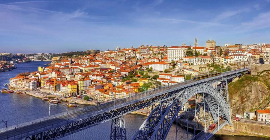 Porto Half-Day Tour and Wine Tasting - Guide quality makes or breaks this tour