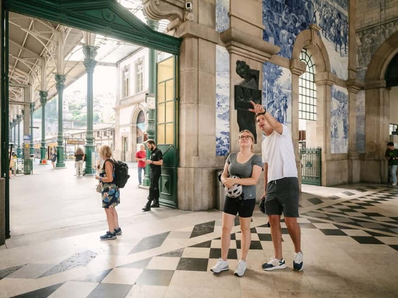 Porto: Highlights in 3 Hours E-Bike Tour - Porto Cathedral and São Bento Station: the stops that feel like Porto’s postcard