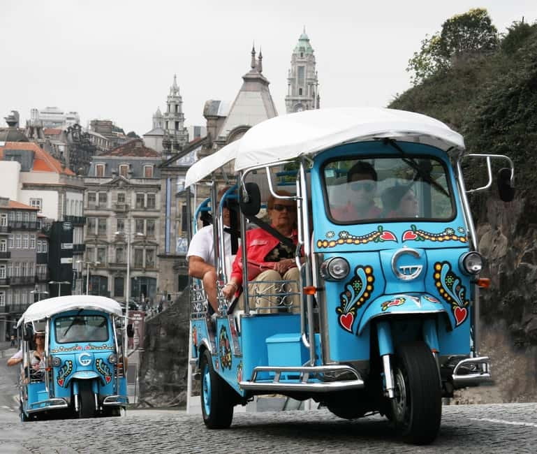 Porto: Historic Center Tuk-Tuk Tour - Passing Porto’s best-known monuments without the big-coach grind