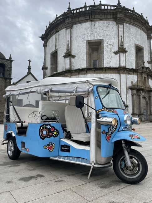 Porto: Historic Center Tuk-Tuk Tour - Price and value: why $21 makes sense for 50 minutes