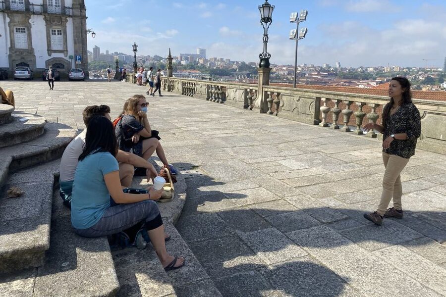 Porto: Historical Center Walking Tour - Porto wine and olive oil tasting, the finish that ties it together