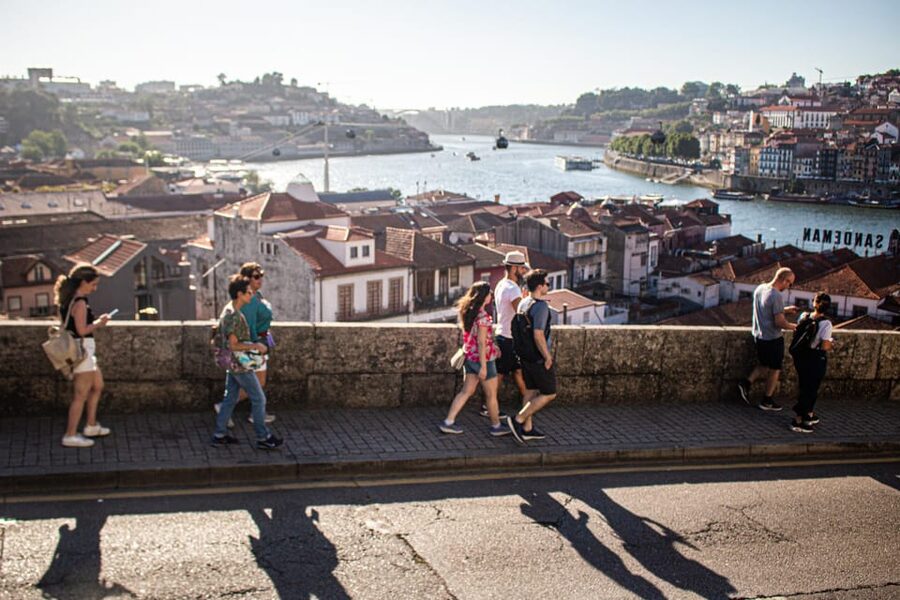 Porto: History & Lengends walking tour - Meeting at Trindade and getting oriented fast
