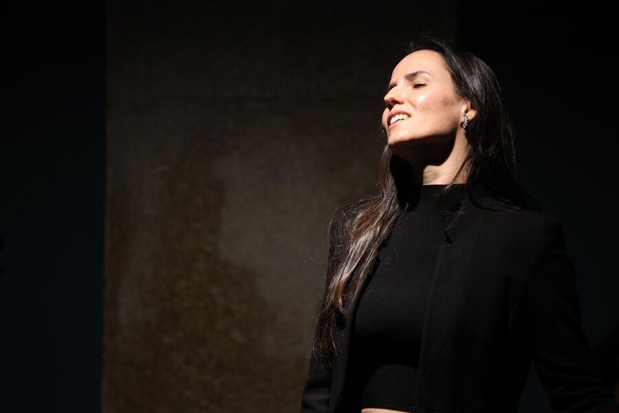 Porto: Intimate Fado Show & Port Wine in Trindade Noble Hall - Location near Aliados Avenue: finding the Noble Hall without stress