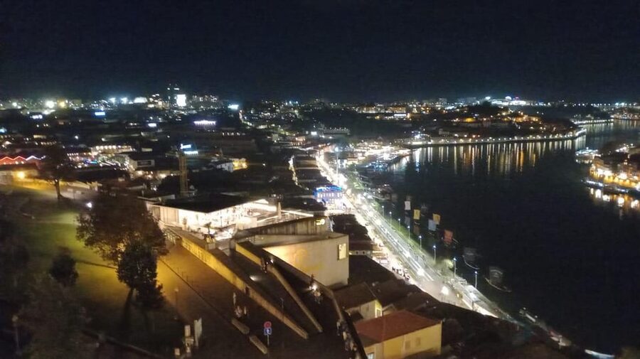 Porto / Lisbon Transfer with Nazaré & Óbidos - How the route works: hotel pickup in Porto to Lisbon drop-off