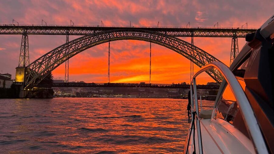 Porto: Luxury 6 Bridges Yacht Cruise with Wine & Snacks - A Luxurious Douro River View That Still Feels Chill