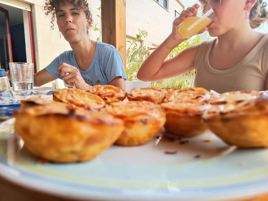 Porto: Pastel de Nata Class with Isabel and Jorge - Family-friendly energy with Jorge and Isabel