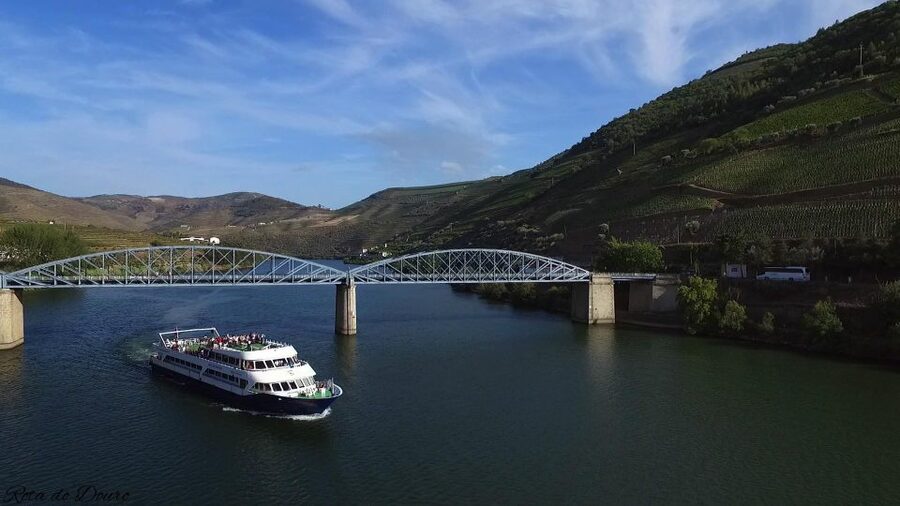 Porto/Pinhão/Porto - From Estiva Quay to the Douro: Getting Set for a Real Day on the River