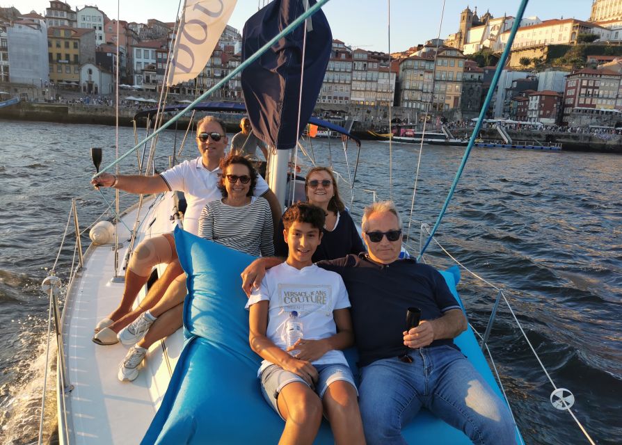 Porto: Private Douro River Charming Cruise w/wine tasting - Welcome drink and music: the onboard vibe that makes it feel special