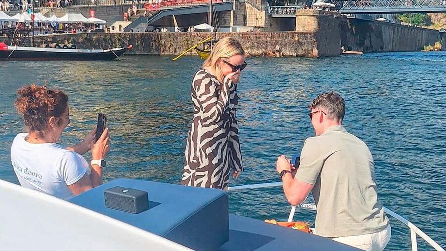 Porto: Private Douro River Cruise – 6 Bridges & Sunset - Price and value: what $82 per person really buys