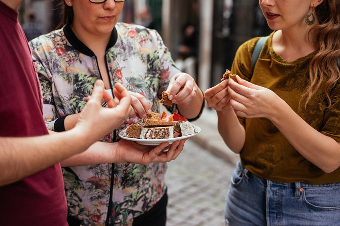 Porto Private Food and Drink Tasting Tour with Local - Walking comfort, queues, and why pacing matters