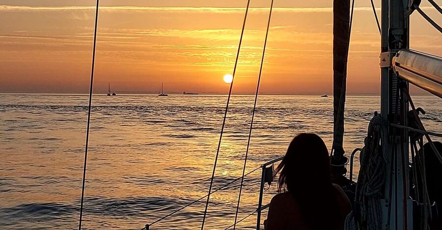 Porto: Private Sail on Douro River (Sunset Time Available) - A classic 31-foot sail on the Douro River, from Douro Marina