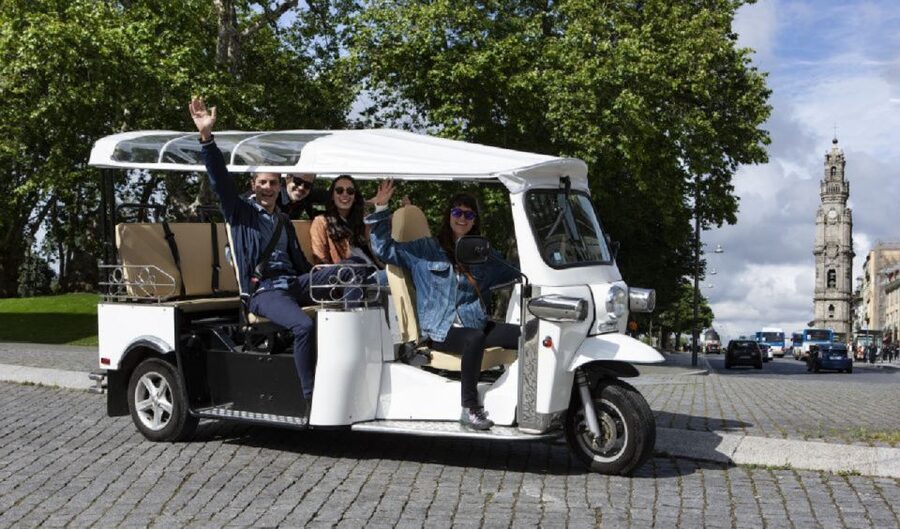 Porto: Private Sightseeing Tour by Electric Tuk Tuk - Palácio de Cristal Gardens, the calm reset with river views