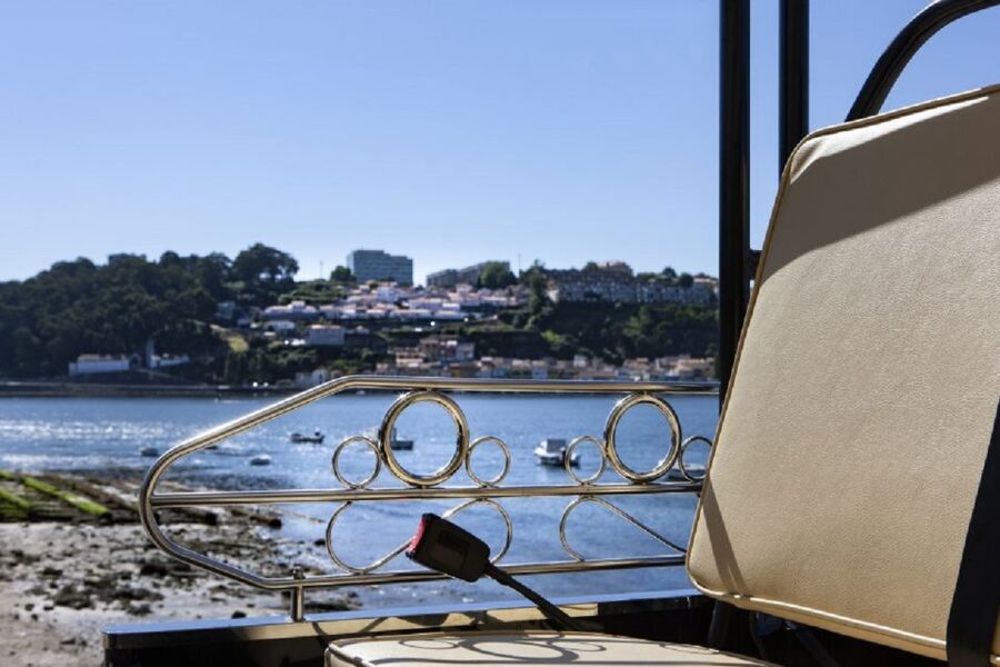 Porto: Private Sightseeing Tour by Electric Tuk Tuk - The ride itself: quiet electric power, but expect cobblestone bumps