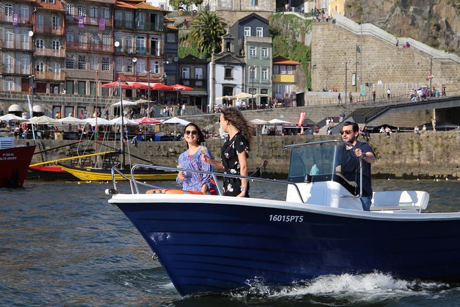 Porto: Private tour in the Douro (1 to 4 people) on a boat just for you - Freixo Marina to the First Bridge Views: Getting Oriented From the Water