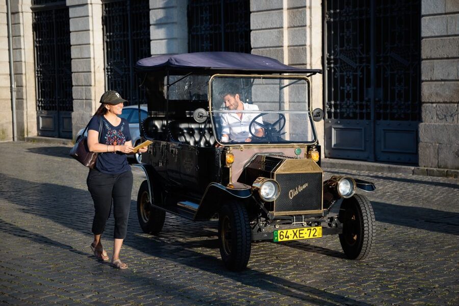 Porto: Private Tour of the Historic City in a Ford T Car - Small details that will affect your comfort and your photos