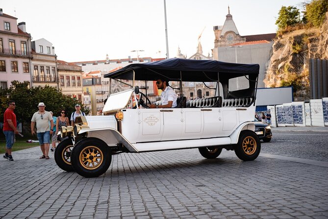 Porto: Private Tour to the Historic Center in a Classic Car - Key things you should know before you go