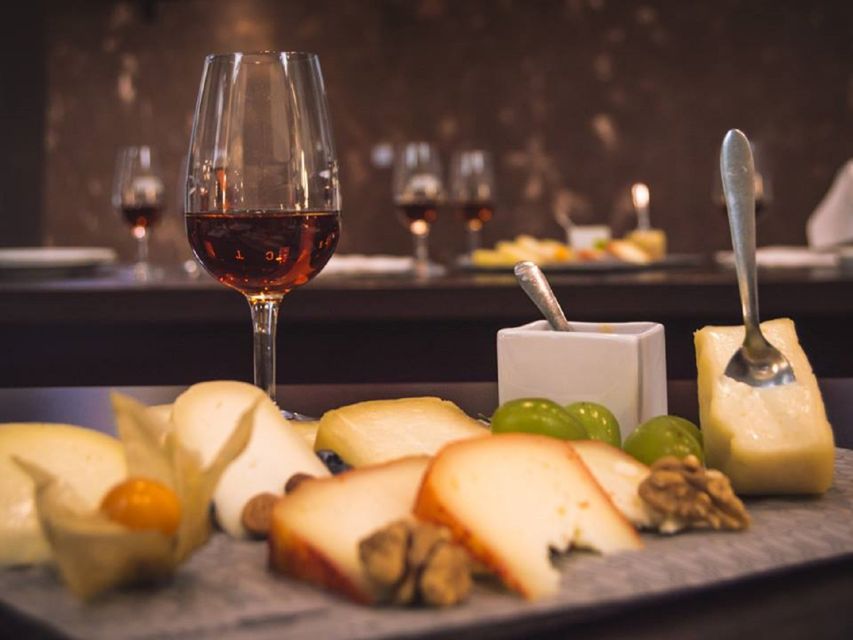 Porto: Private Walking Food Tour with Tastings - Key Things That Make This Tour Work