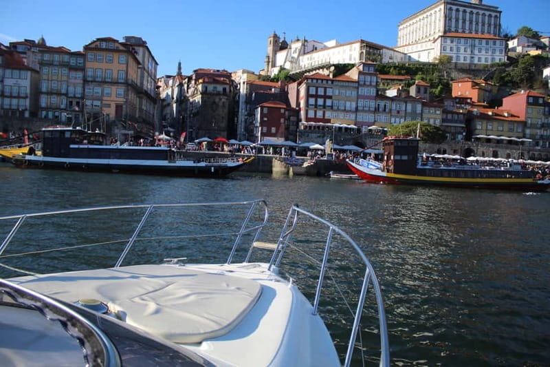 Porto: Private Yacht Tour with Wine, Snacks & 6 Bridges - The Atlantic entrance moment
