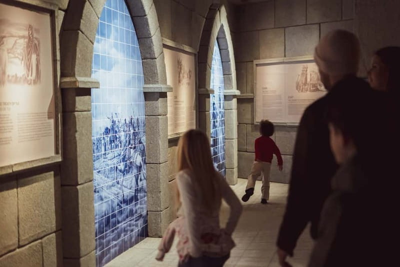 Porto Region Museum: a Thousand Years Of History - Your audio guide experience, languages included, QR tips