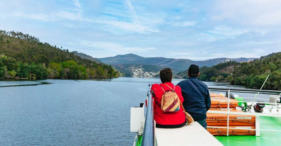 Porto - Régua - Porto Upstream Douro Cruise & Tour - The cruise segment: 6 hours that actually feel like a plan