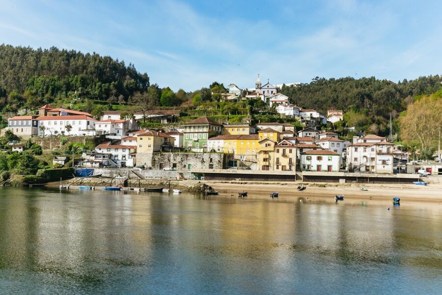 Porto - Régua - Porto Upstream Douro Cruise & Tour - Lunch on board: good quantity, and usually a welcome surprise