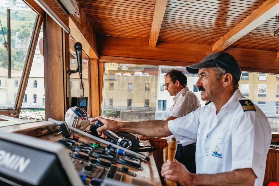 Porto: River Douro 6 Bridges Cruise - Ribeira and Gaia: Seeing the River Cities from the Water
