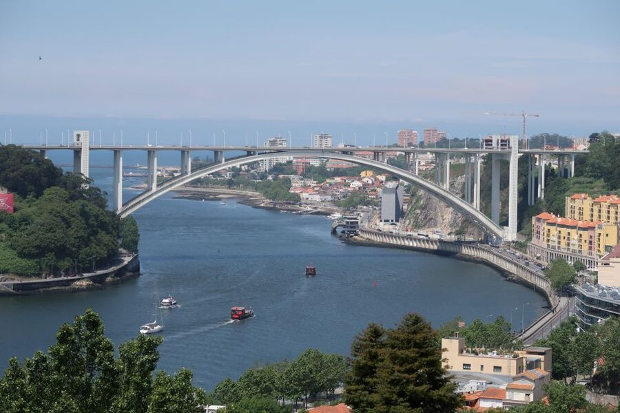 Porto: Self-Guided Bike and Boat Tour with Port Wine Tasting - Why This Porto and Gaia Day Feels Different From a Typical Tour