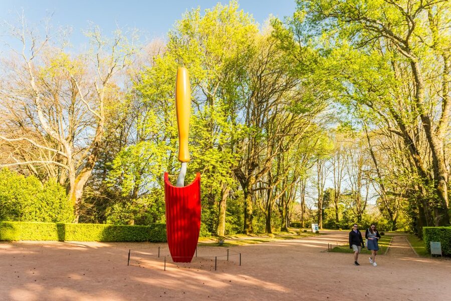 Porto: Serralves Foundation All Access Pass - Serralves Park: 18 hectares of paths, woods, sculptures, and a farm
