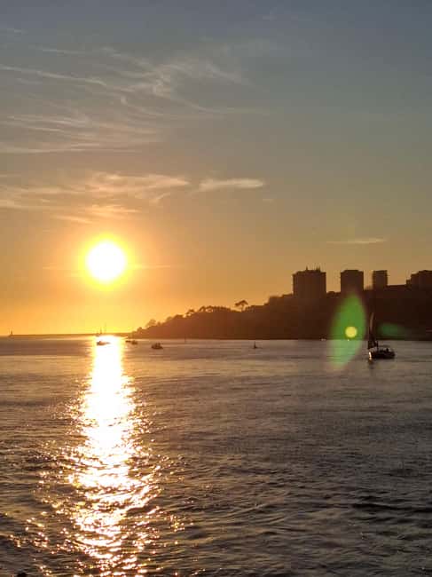 Porto shared Thullium Sailboat, enjoy magic sunset&open sail - The core route: Porto and Gaia from the Douro’s best angles