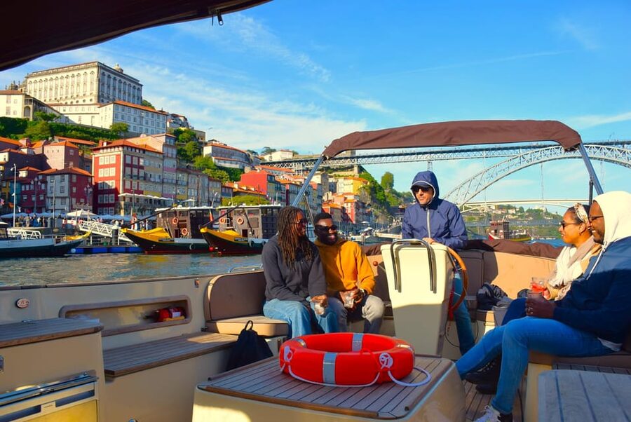 Porto: Six Bridges Douro River Cruise with Drinks - Comfort, Timing, and Weather Tips for a Smooth 2 to 3 Hours