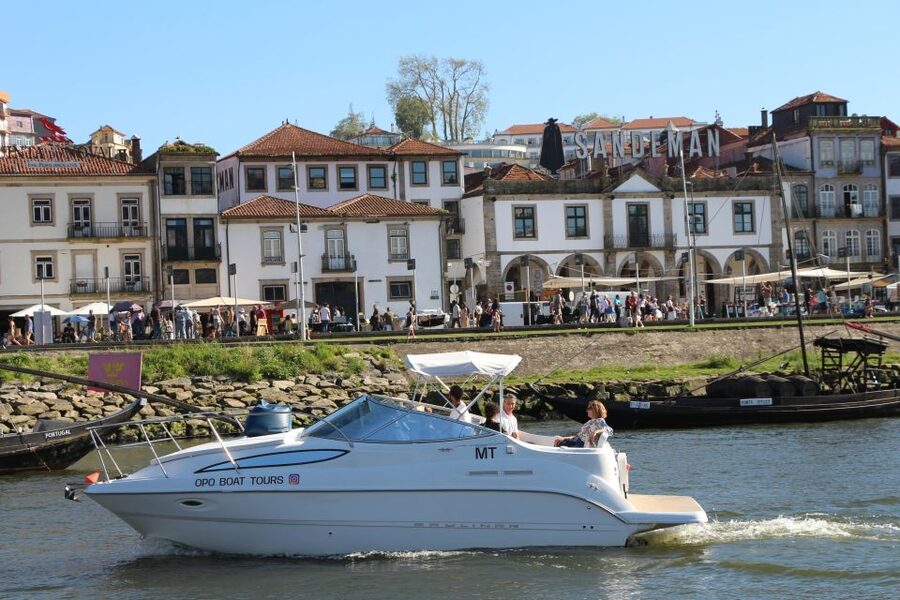 Porto: Small-Group 6 Bridges Douro River Cruise w/ Drink - Foz do Douro: where the Douro loosens into the Atlantic