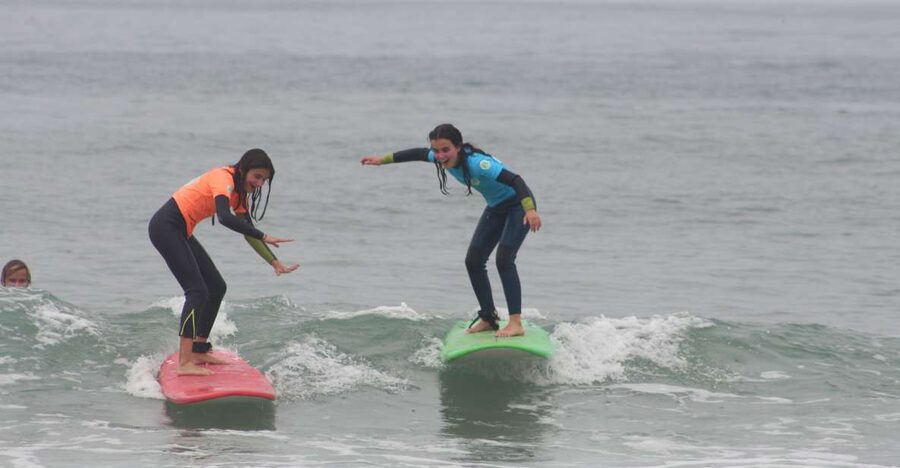 Porto: Small Group Surf Lesson with Transportation - Surfing From Porto Without the Guesswork