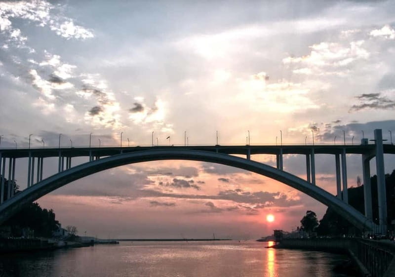 Porto: Sunset Cruise on the Douro River & Iconic Bridges - Key things I’d zero in on